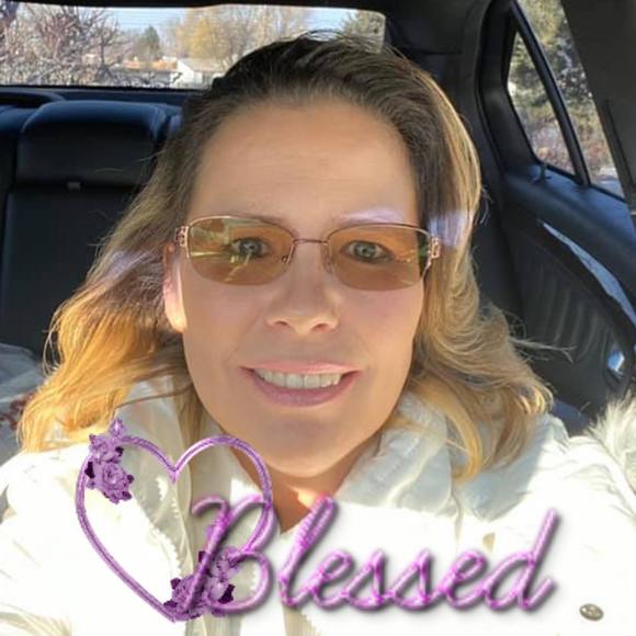 Meet your Posher, Danielle - Picture 1 of 1